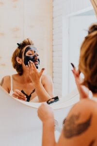 How to Remove Dark Spots on Face Naturally